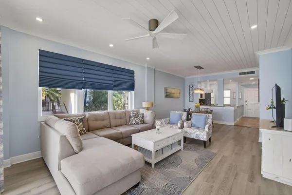 $3,500 | 105 Paradise Harbour Boulevard, Unit 501, North Palm Beach, FL 33408