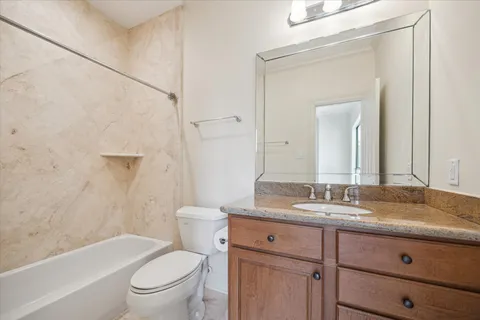 a view of a storage & utility room with washer and dryer
