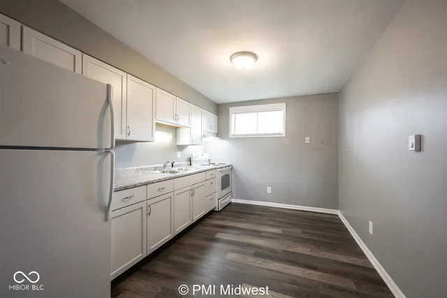 $949 | 7046 East US Highway 36, Unit 12, Avon, IN 46123