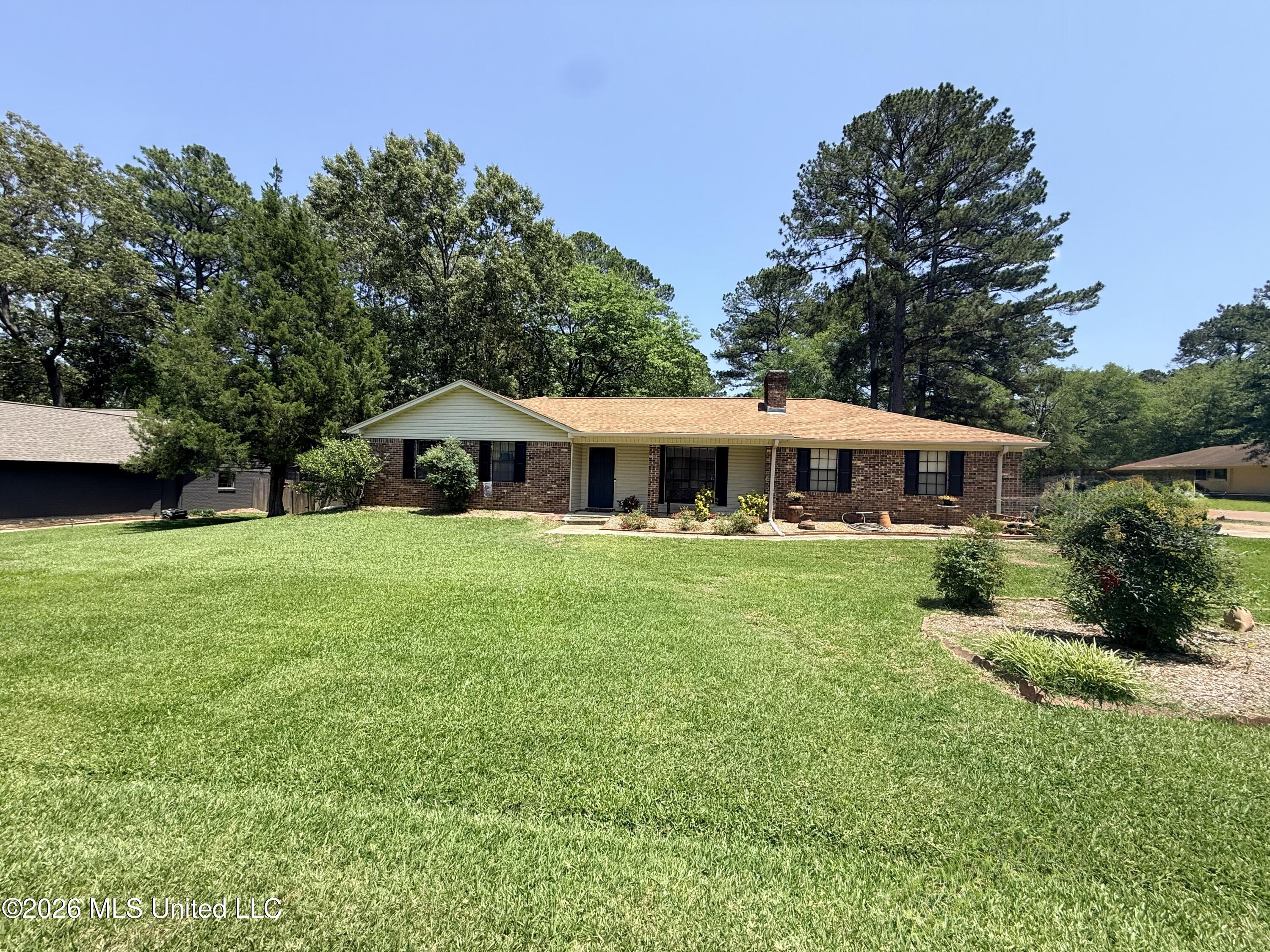 101 Brandy Run Road Brandon, MS 39047 - Photo 2 of 24 IMG_7393