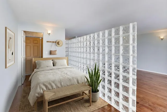 $150,000 | 5415 North Sheridan Road, Unit 3203, Chicago, IL 60640