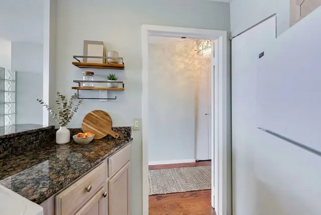 $150,000 | 5415 North Sheridan Road, Unit 3203, Chicago, IL 60640