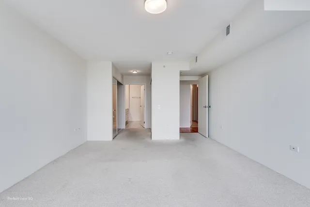 $4,300 | 9725 Woods Drive, Unit 802, Skokie, IL 60077