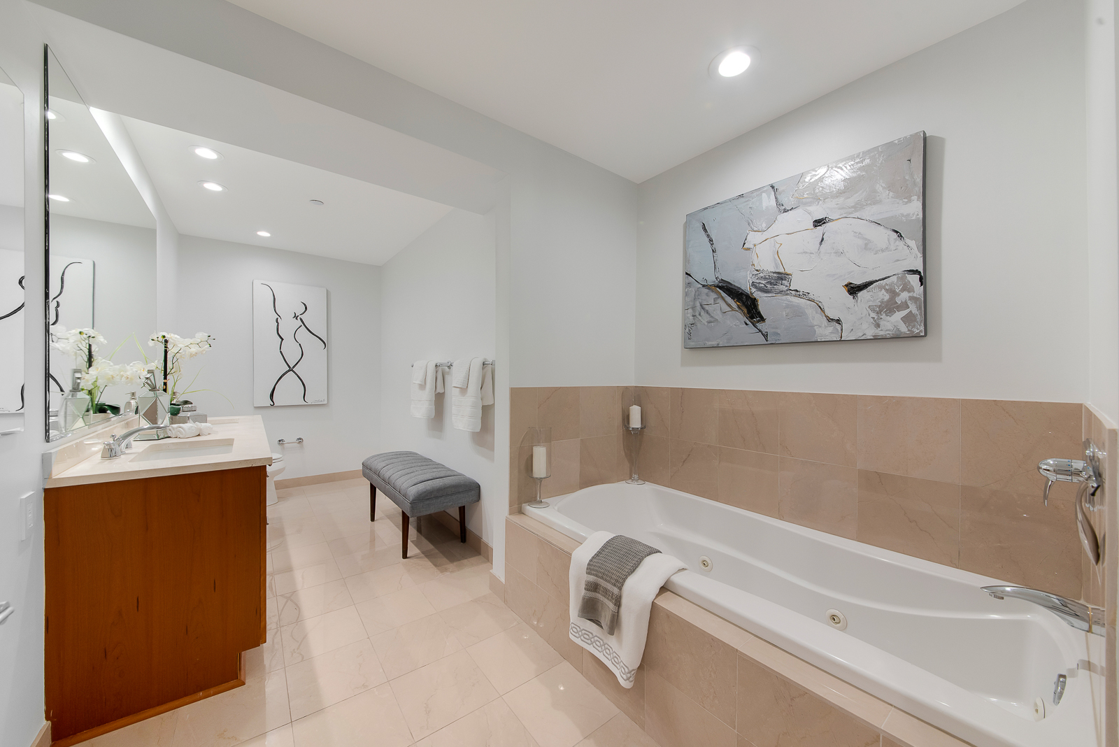60 East Monroe Street, Unit 2608 Chicago, IL 60603 - Photo 7 of 38