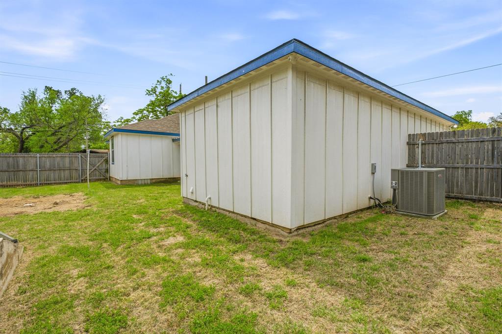 1037 West Frey Stephenville, TX 76401 - Photo 21 of 23