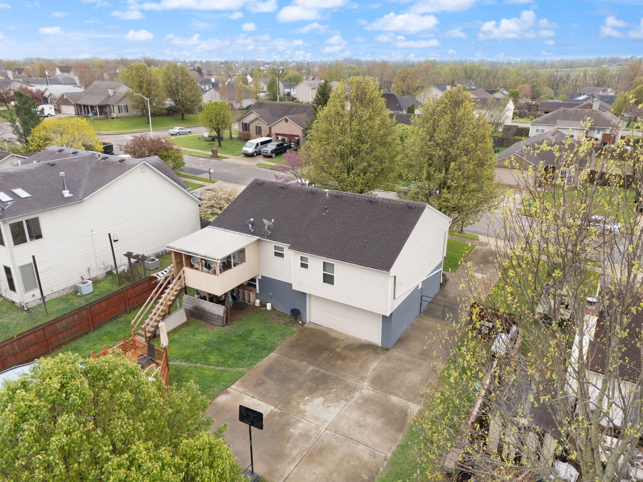 129 Ridge Crest Drive Nicholasville, KY 40356 - Photo 49 of 61 52-web-or-mls-DJI_20250411095348_0033_D