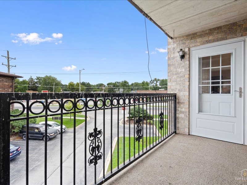 10600 SW Highway, Unit 303A Chicago Ridge, IL 60415 - Photo 19 of 22 Gallery Image 19