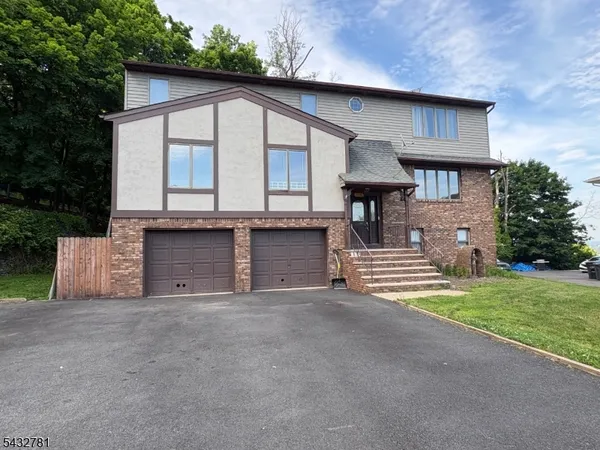 $3,200 | 270 Silleck Street, Unit 1, Clifton, NJ 07013