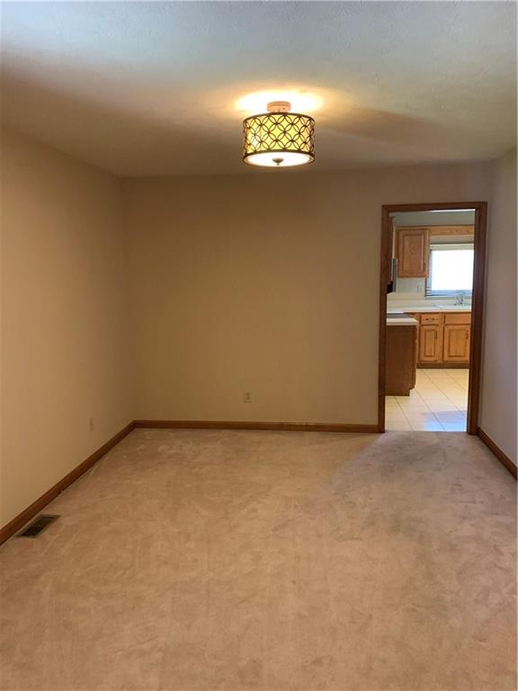 674 Georgetown Road Greenwood, IN 46142 - Photo 18 of 29 Gallery Image 18