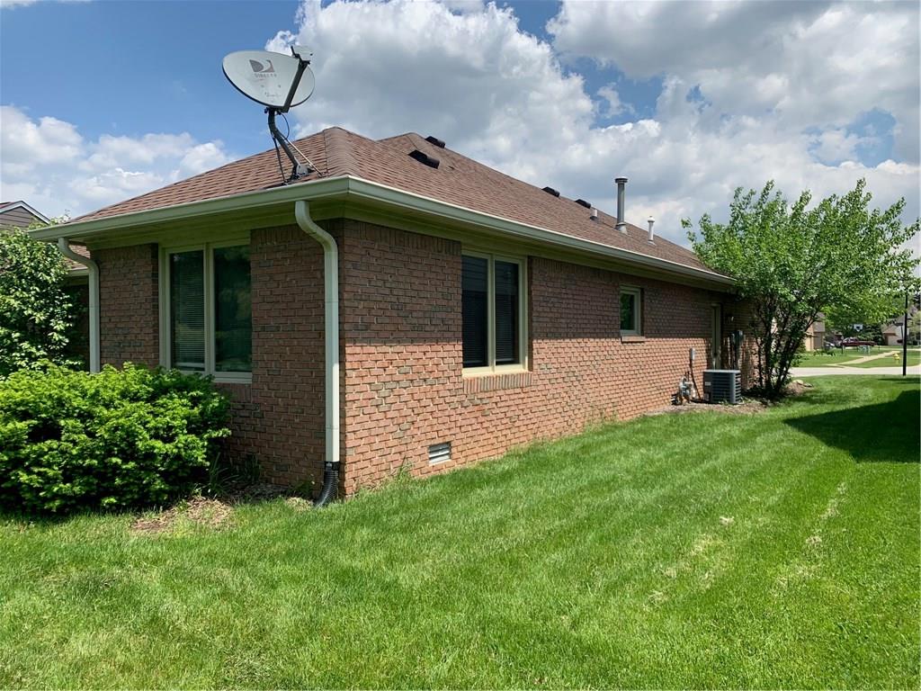 674 Georgetown Road Greenwood, IN 46142 - Photo 8 of 29 Gallery Image 8