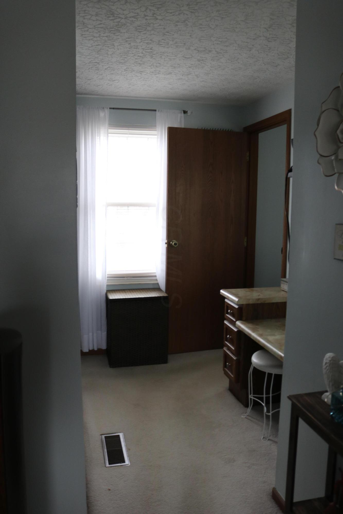 5313 Davidson Road Hilliard, OH 43026 - Photo 14 of 28 Gallery Image 14