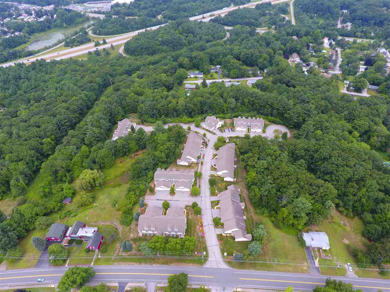 34 Mammoth Road, Unit 15 Hooksett, NH 03106 - Photo 7 of 36