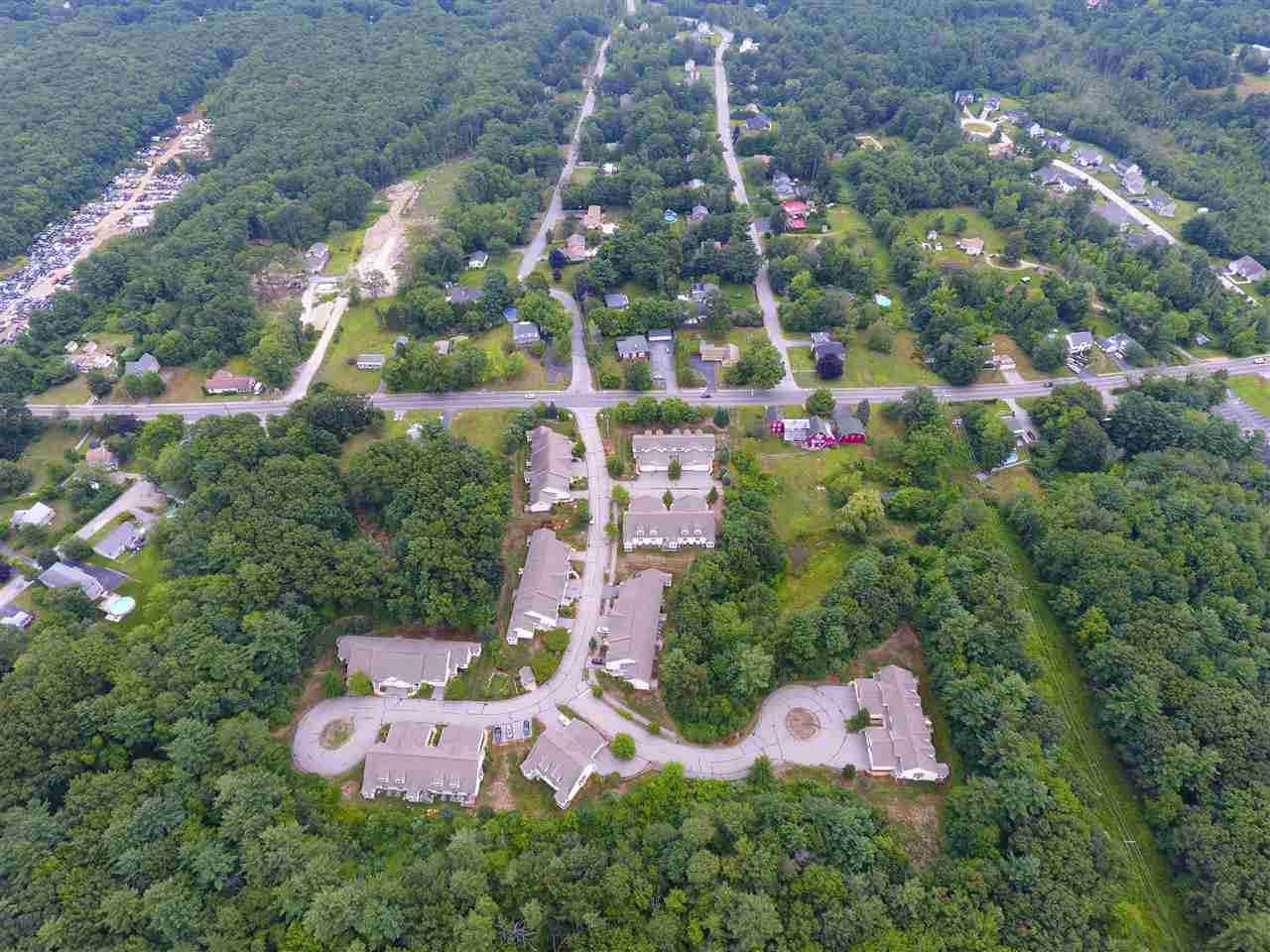 34 Mammoth Road, Unit 15 Hooksett, NH 03106 - Photo 8 of 36