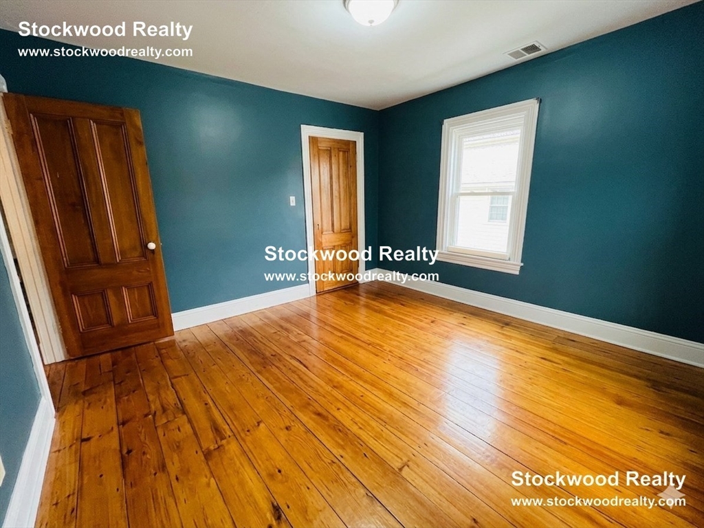 36 Spring Garden Street Boston, MA 02125 - Photo 14 of 30