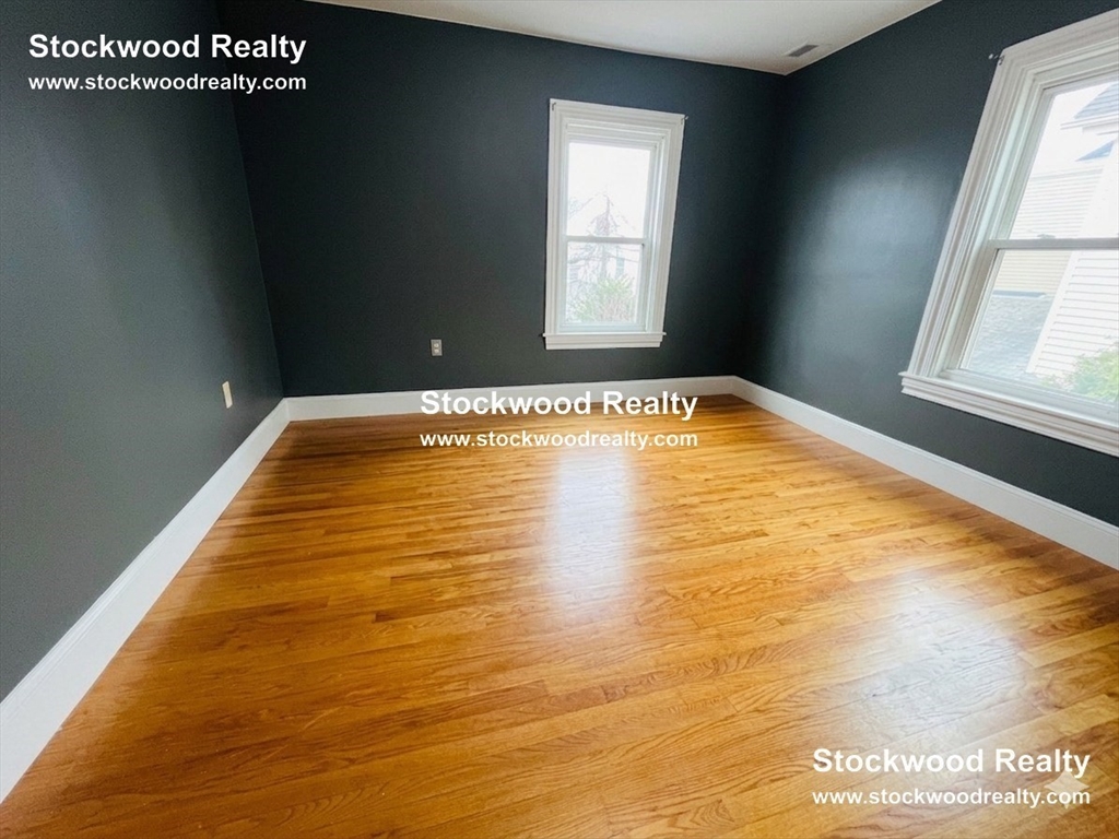 36 Spring Garden Street Boston, MA 02125 - Photo 18 of 30