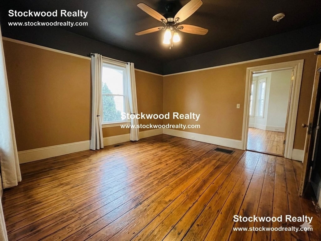 36 Spring Garden Street Boston, MA 02125 - Photo 7 of 30