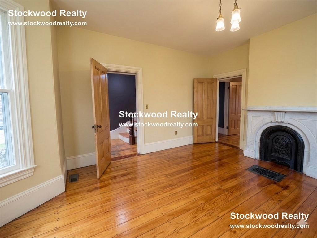 36 Spring Garden Street Boston, MA 02125 - Photo 10 of 30