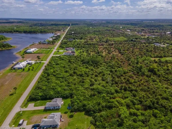 $169,000 | Shady Hollow Boulevard West, Naples, FL 34120