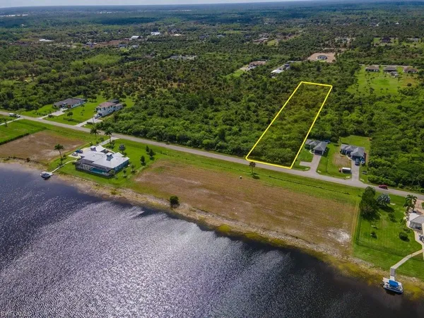 $169,000 | Shady Hollow Boulevard West, Naples, FL 34120