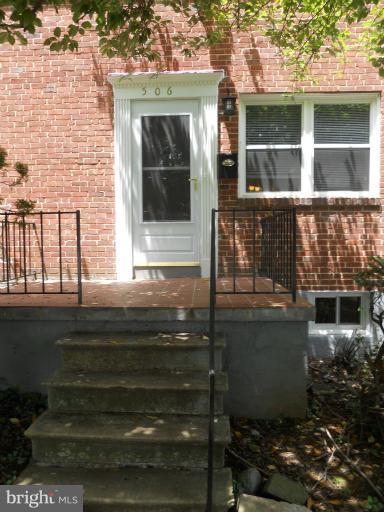 506 Coventry Road Baltimore, MD 21229 - Photo 19 of 19 Exterior (Front)