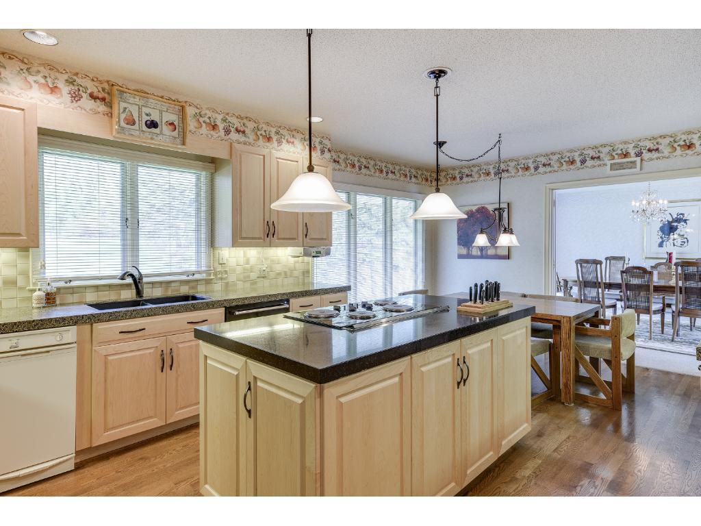 2422 Lafayette Road Wayzata, MN 55391 - Photo 11 of 24