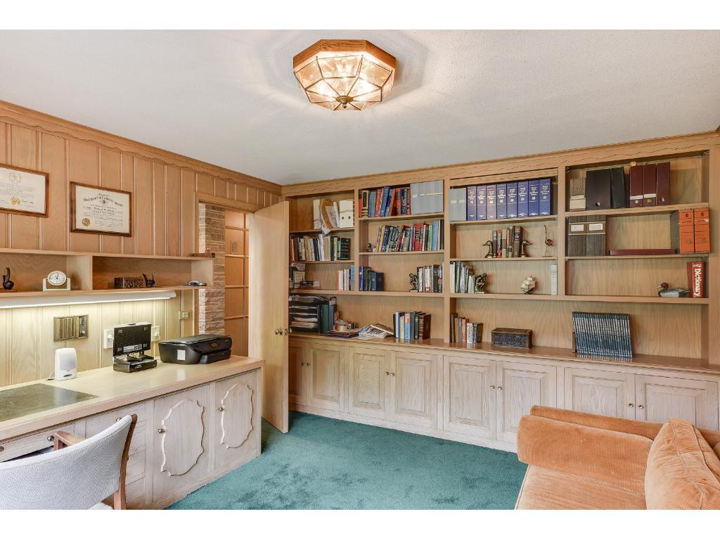 2422 Lafayette Road Wayzata, MN 55391 - Photo 17 of 24