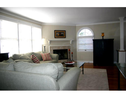 21 Saxon Road Worcester, MA 01602 - Photo 3 of 14 Gallery Image 3