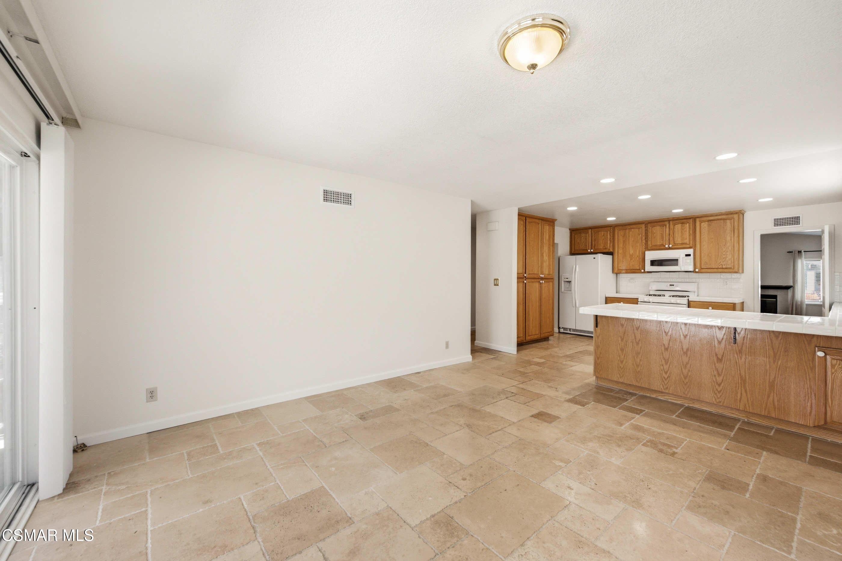 2720 Goldfield Place Simi Valley, CA 93063 - Photo 16 of 37 2720 Goldfield Pl Simi Valley-16