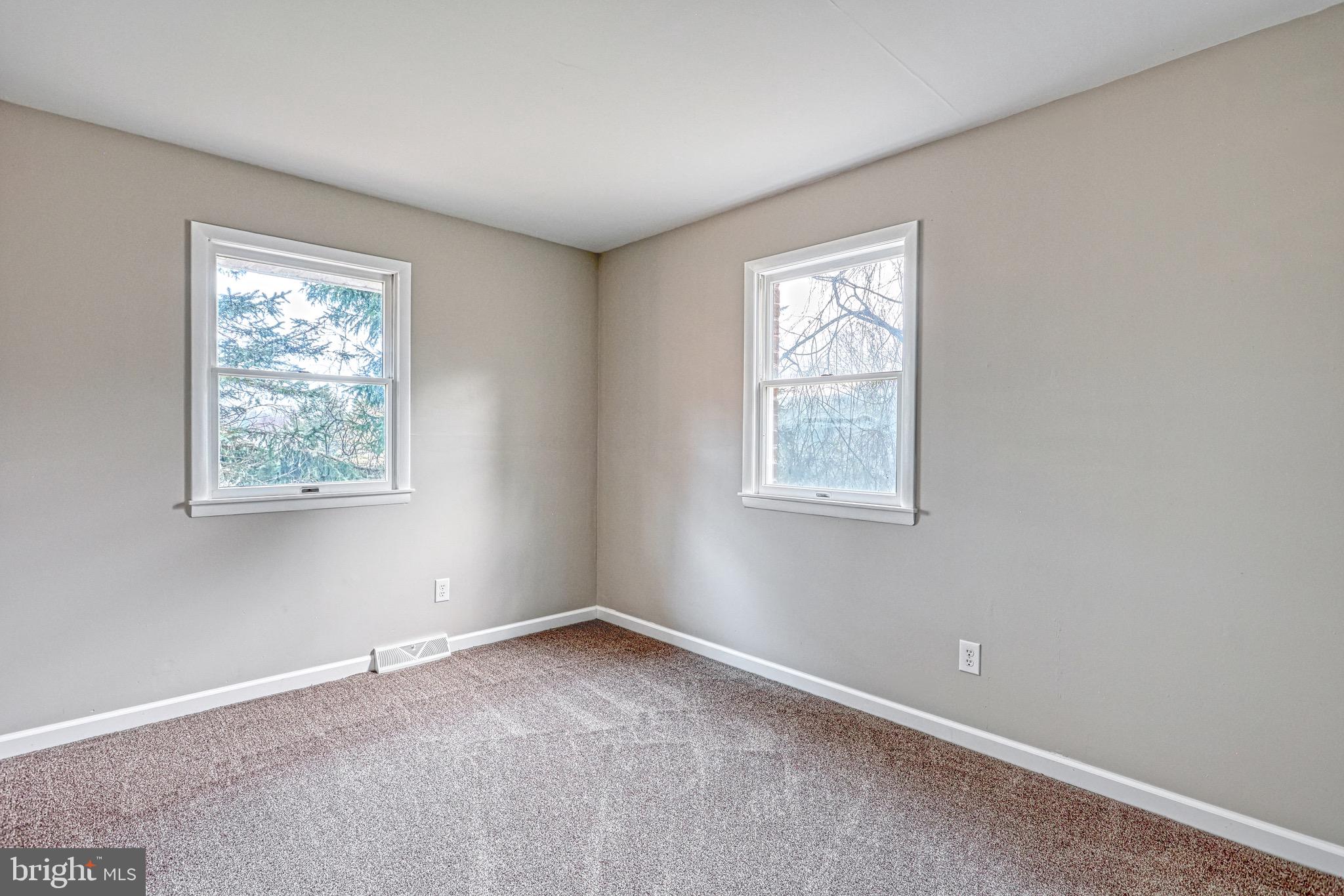 704 Taylor Road Windsor, PA 17366 - Photo 13 of 34