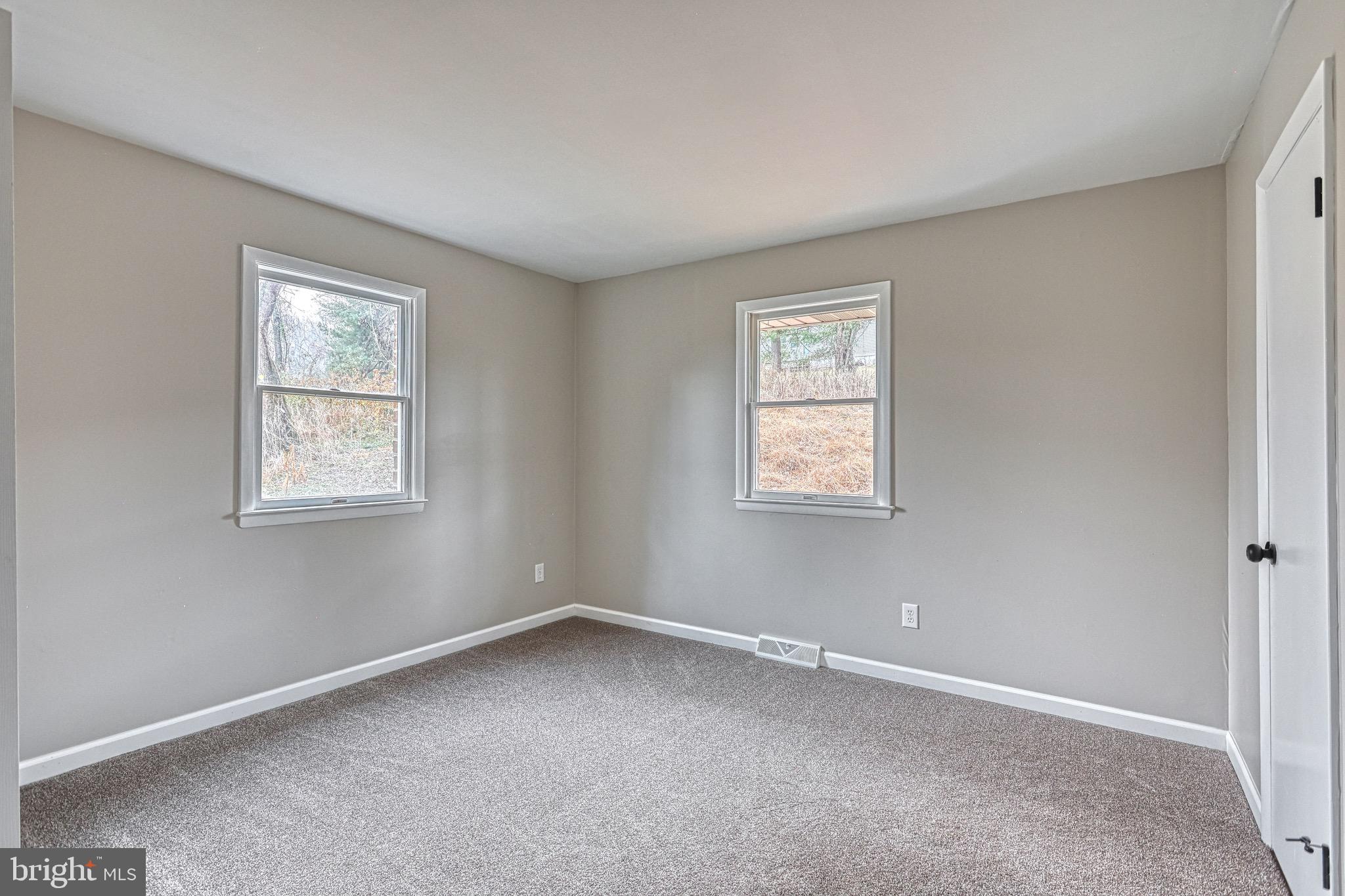704 Taylor Road Windsor, PA 17366 - Photo 16 of 34