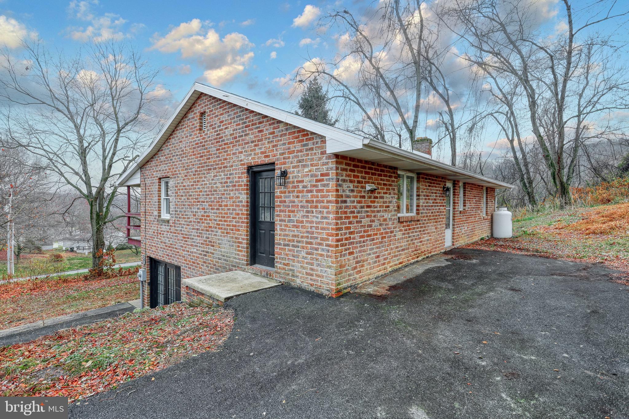 704 Taylor Road Windsor, PA 17366 - Photo 27 of 34