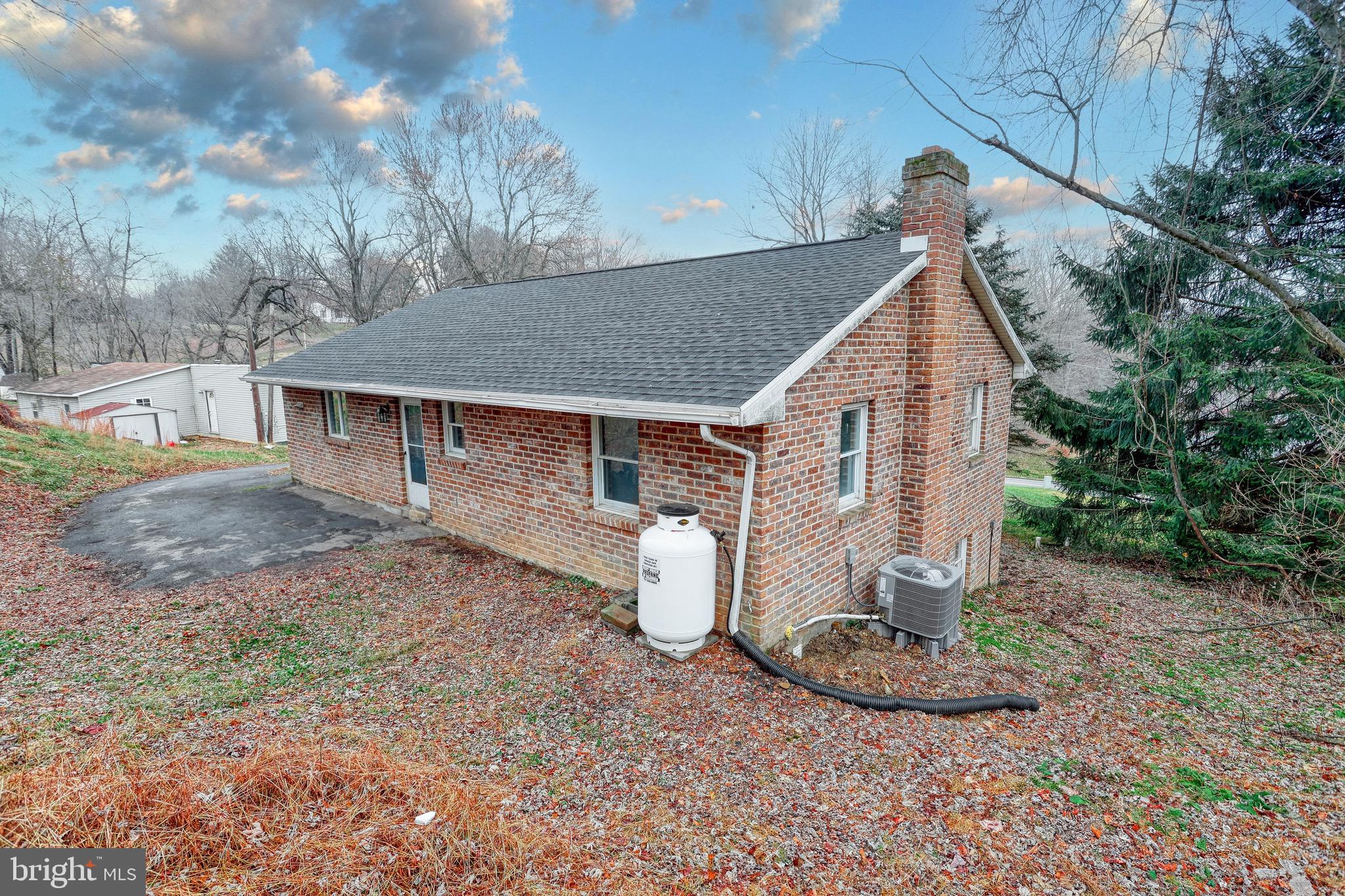 704 Taylor Road Windsor, PA 17366 - Photo 28 of 34