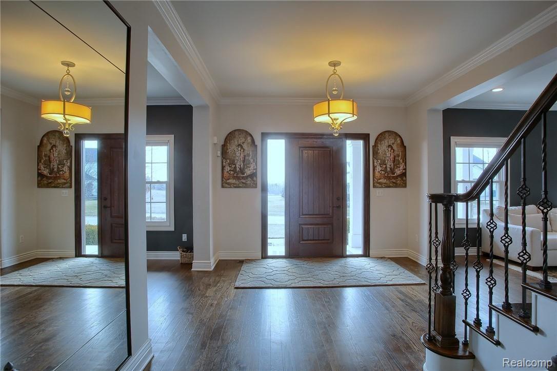 180 Londonderry Lane Rochester, MI 48306 - Photo 3 of 43 03.jpg