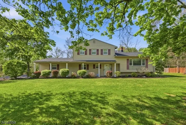 $985,000 | 61 Queen Anne Drive, Bernards, NJ 07920