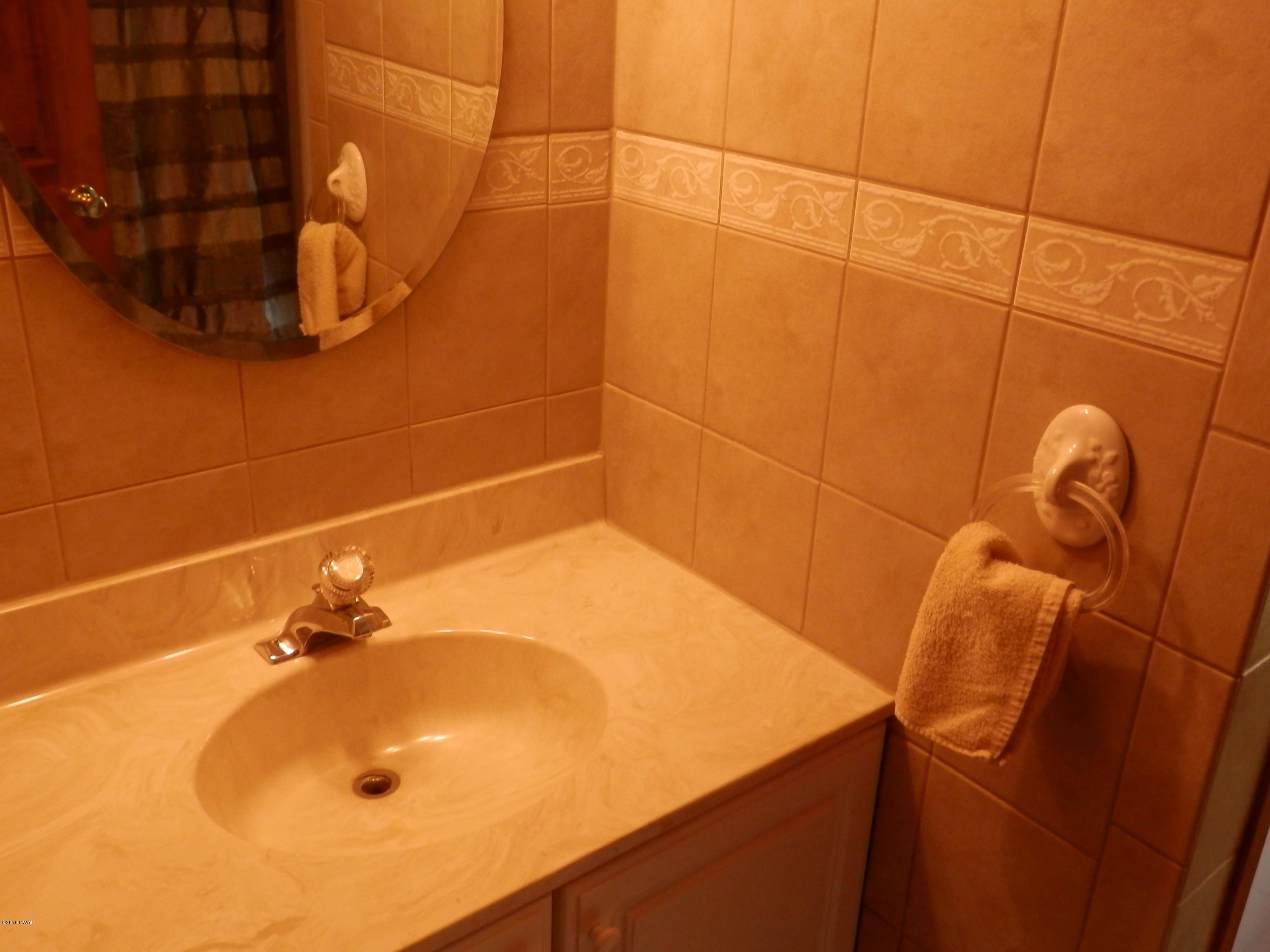 920 Ravnikar Road Forest City, PA 18421 - Photo 24 of 37 FULL BATH C