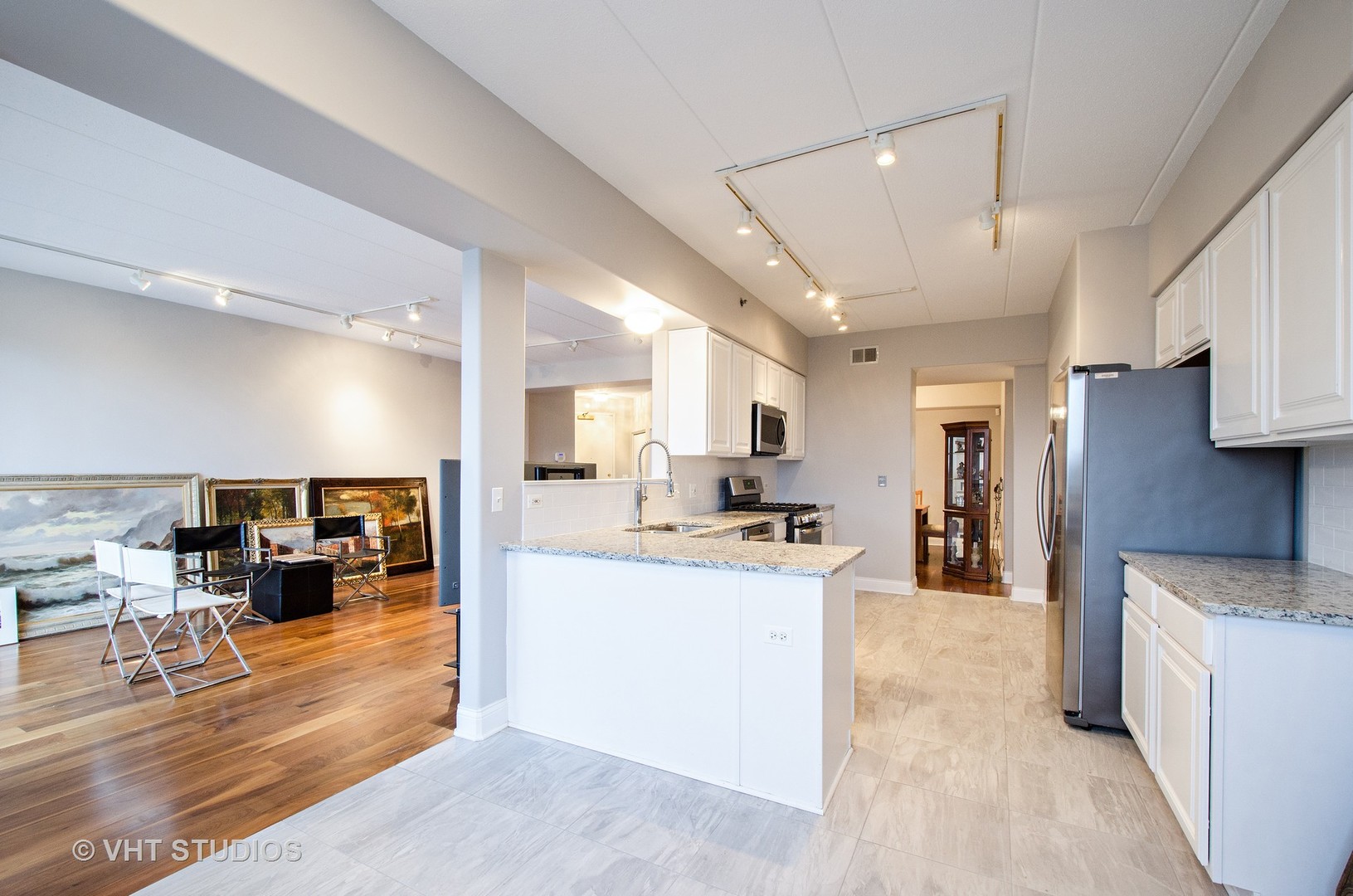 1705 Pavilion Way, Unit 407 Park Ridge, IL 60068 - Photo 6 of 15