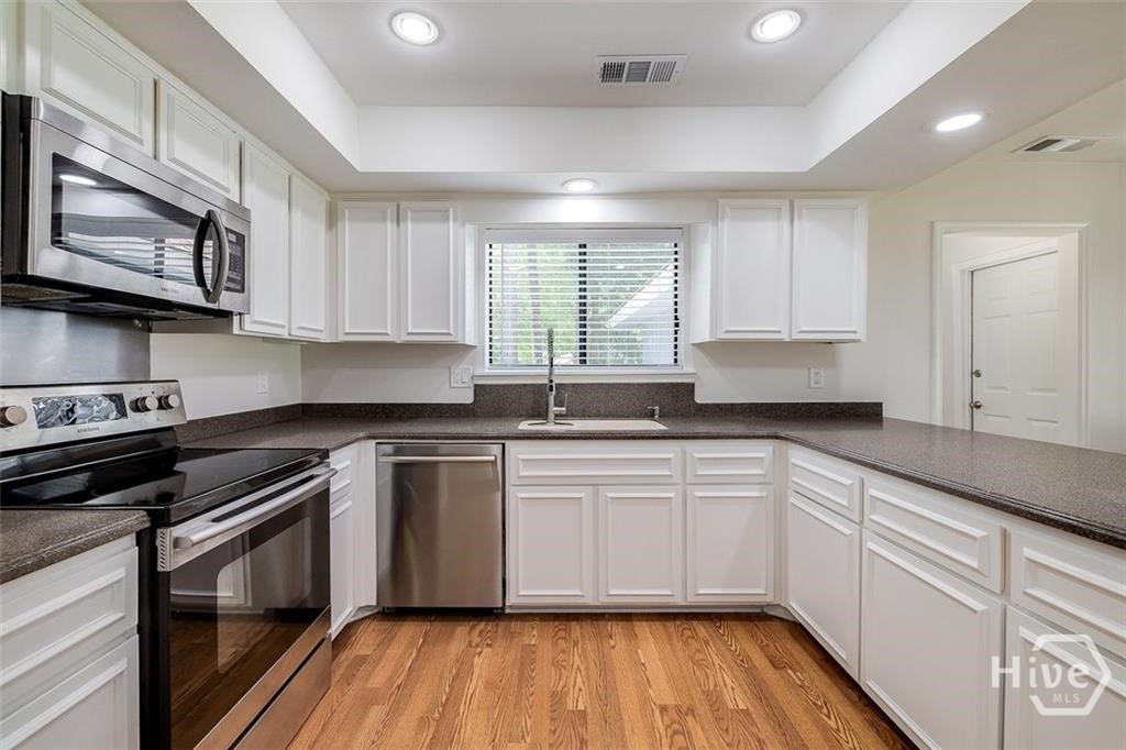 14 Hemingway Drive Savannah, GA 31411 - Photo 11 of 31