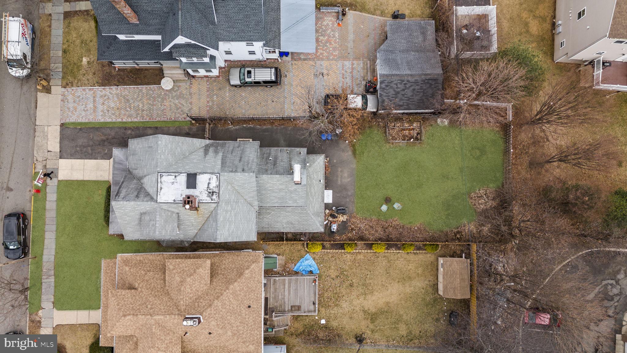 56 Ridge Street Orange, NJ 07050 - Photo 4 of 44