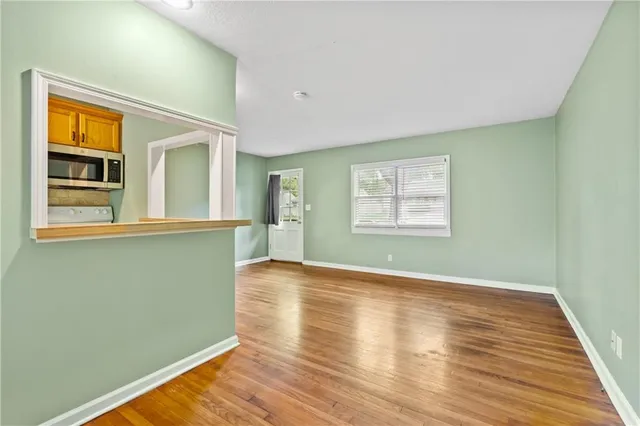 $229,000 | 6404 West 82nd Street, Overland Park, KS 66204