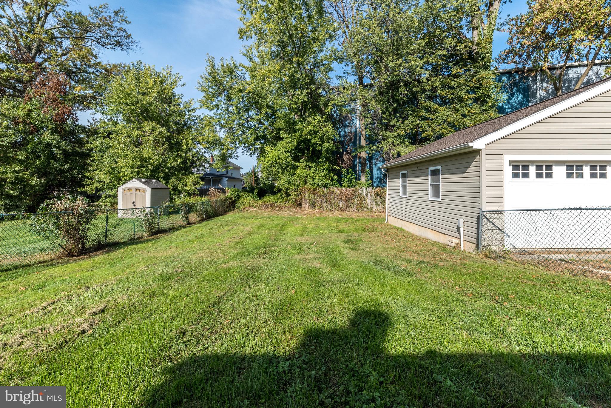 133 Manor Road Hatboro, PA 19040 - Photo 7 of 44 Big back yard mostly fenced