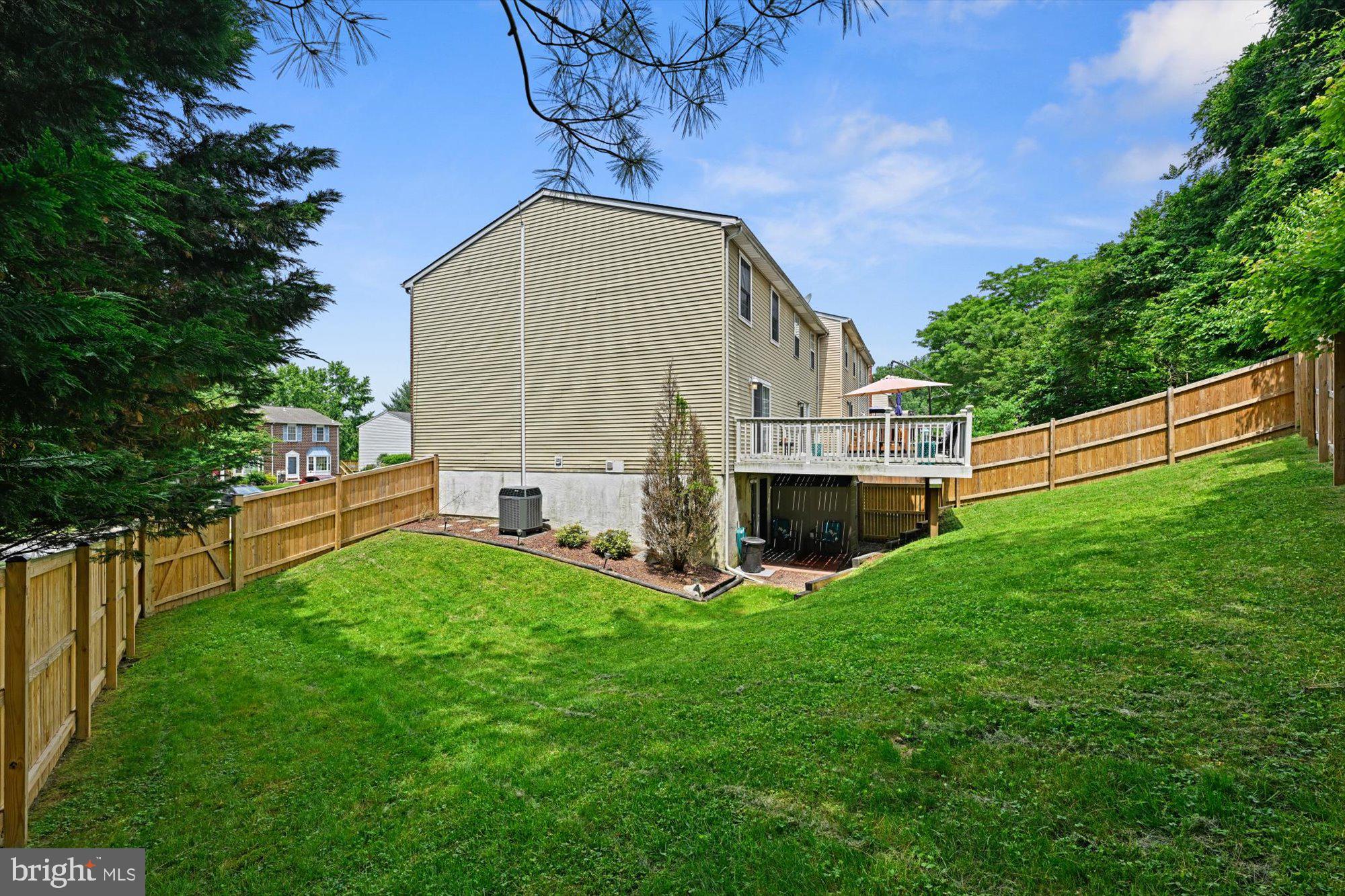 5 Powderock Place Nottingham, MD 21236 - Photo 26 of 27 massive back yard