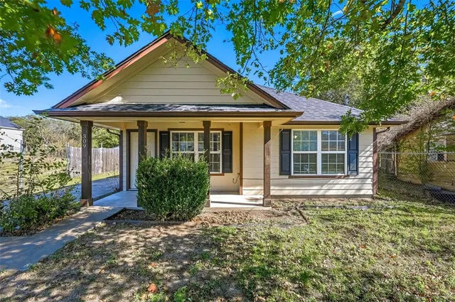 $1,625 | 309 Gravel Street, Waxahachie, TX 75165
