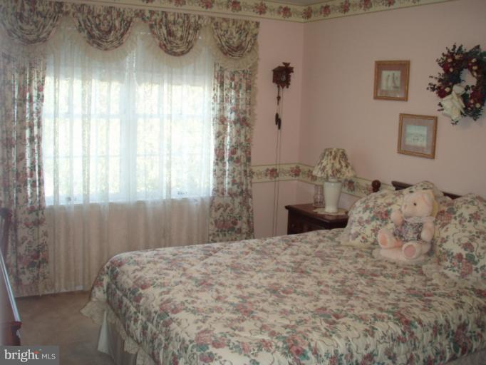 24281 Raccoon Ford Road Culpeper, VA 22701 - Photo 27 of 27 Bedroom