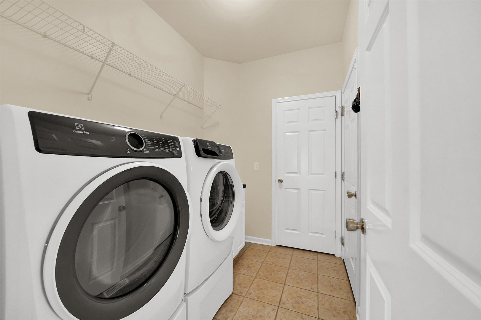 546 Caleb Road Braidwood, IL 60408 - Photo 14 of 34 a view of a storage & utility room with a washer dryer