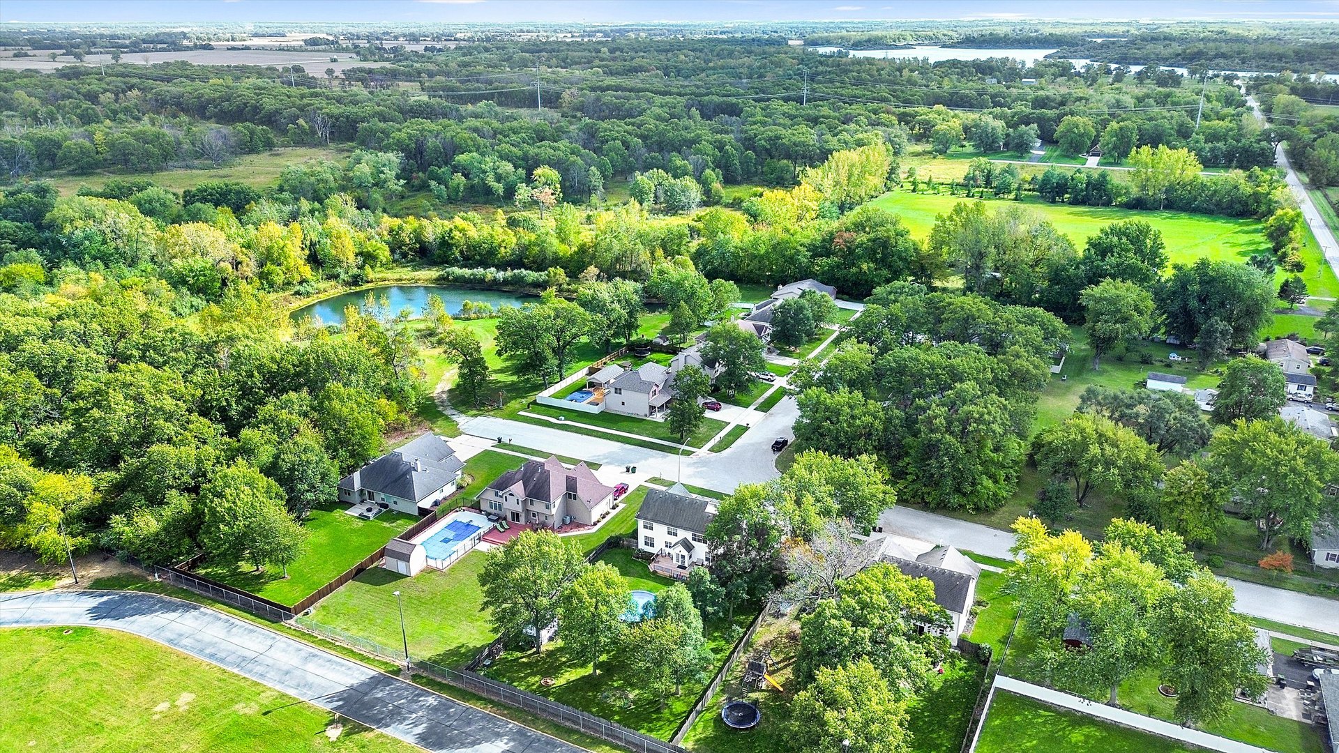 546 Caleb Road Braidwood, IL 60408 - Photo 28 of 34 an aerial view of residential houses with outdoor space and trees