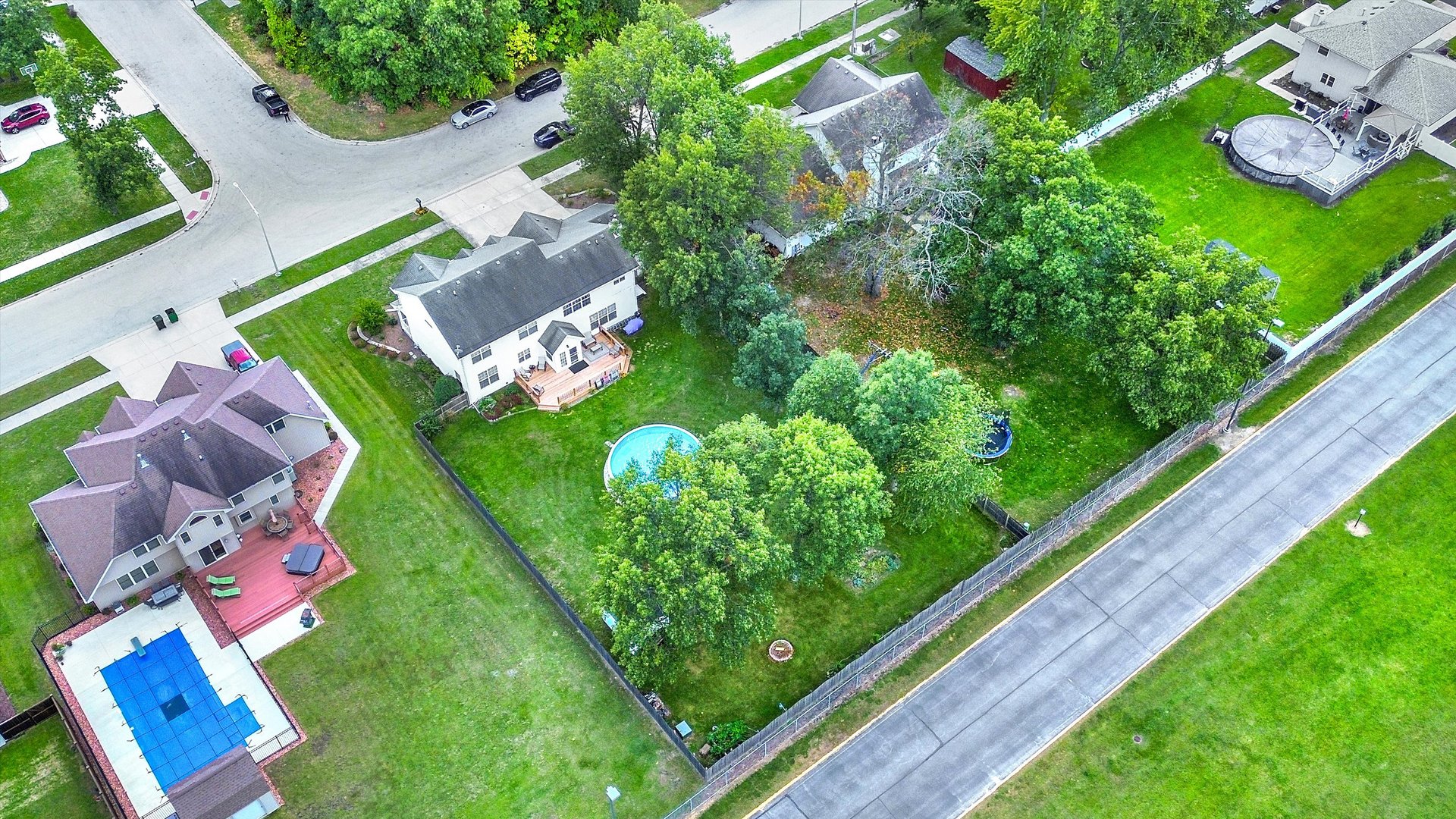 546 Caleb Road Braidwood, IL 60408 - Photo 30 of 34 a view of a yard with plants