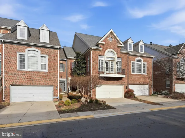 $1,225,000 | 1919 Logan Manor Drive, Reston, VA 20190