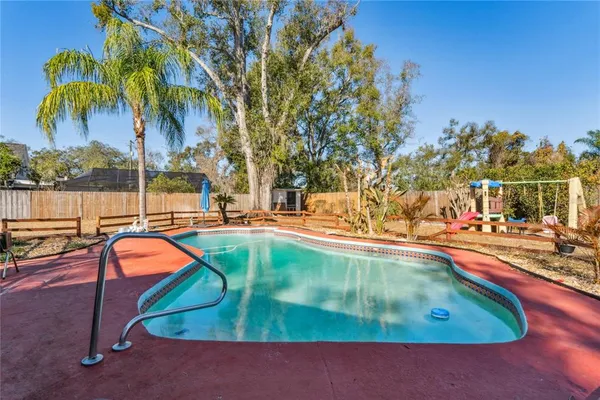 $499,999 | 1410 Viola Drive, Brandon, FL 33511
