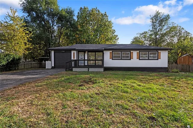 $238,950 | 1005 Northeast 62nd Street, Gladstone, MO 64118