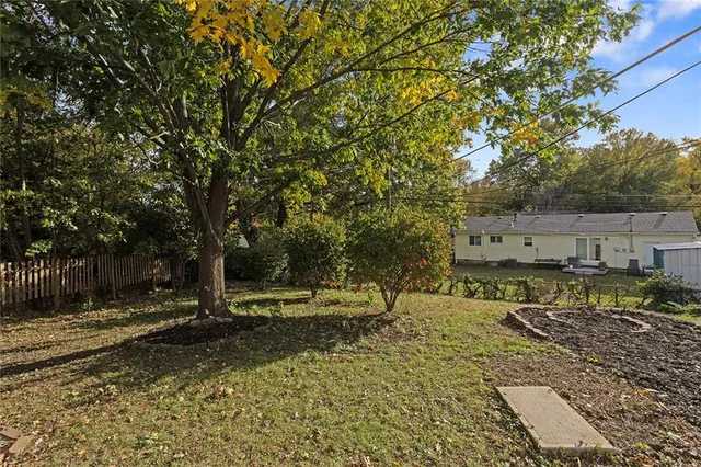 $238,950 | 1005 Northeast 62nd Street, Gladstone, MO 64118